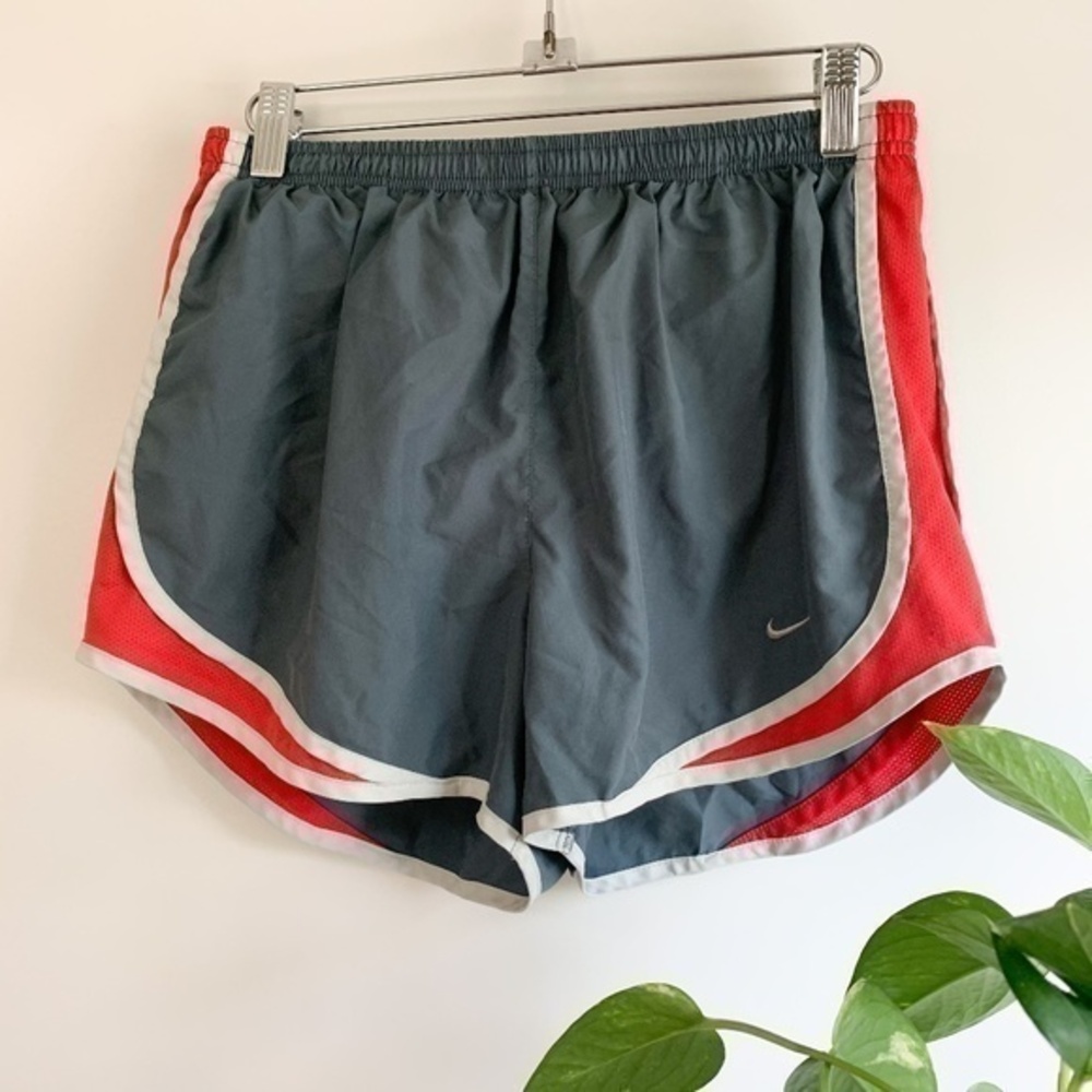 3/$25 Nike Grey Dri-Fit Athletic Shorts sz M